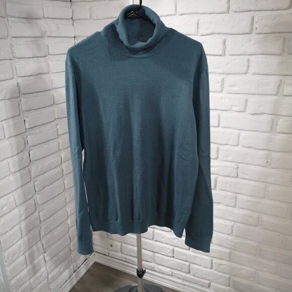 RW&CO Men's Size Large Windsor Blue Straight Fit Turtleneck Sweater - Picture 1 of 8